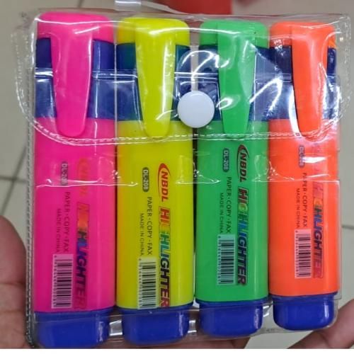 Set of 4 Multicolored Highlighter Pens - Bright Ink for Underlining & Highlighting